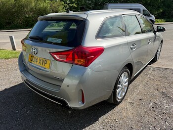 Used Toyota Auris 2014 for sale - 78362448: Photo