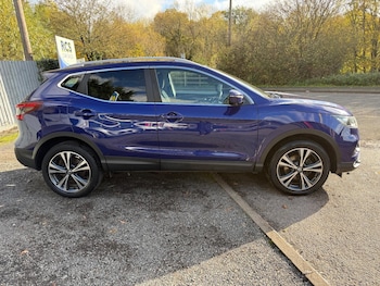 Used Nissan Qashqai 2017 for sale - 76457787: Photo