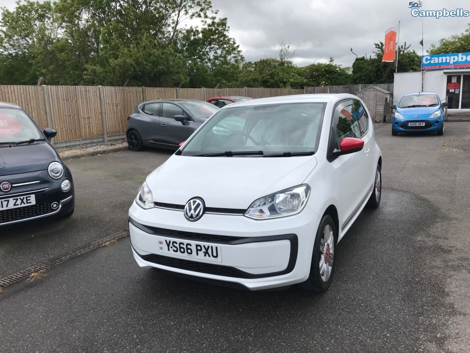 Used Volkswagen up! 2016 for sale - 76891773: Photo 2