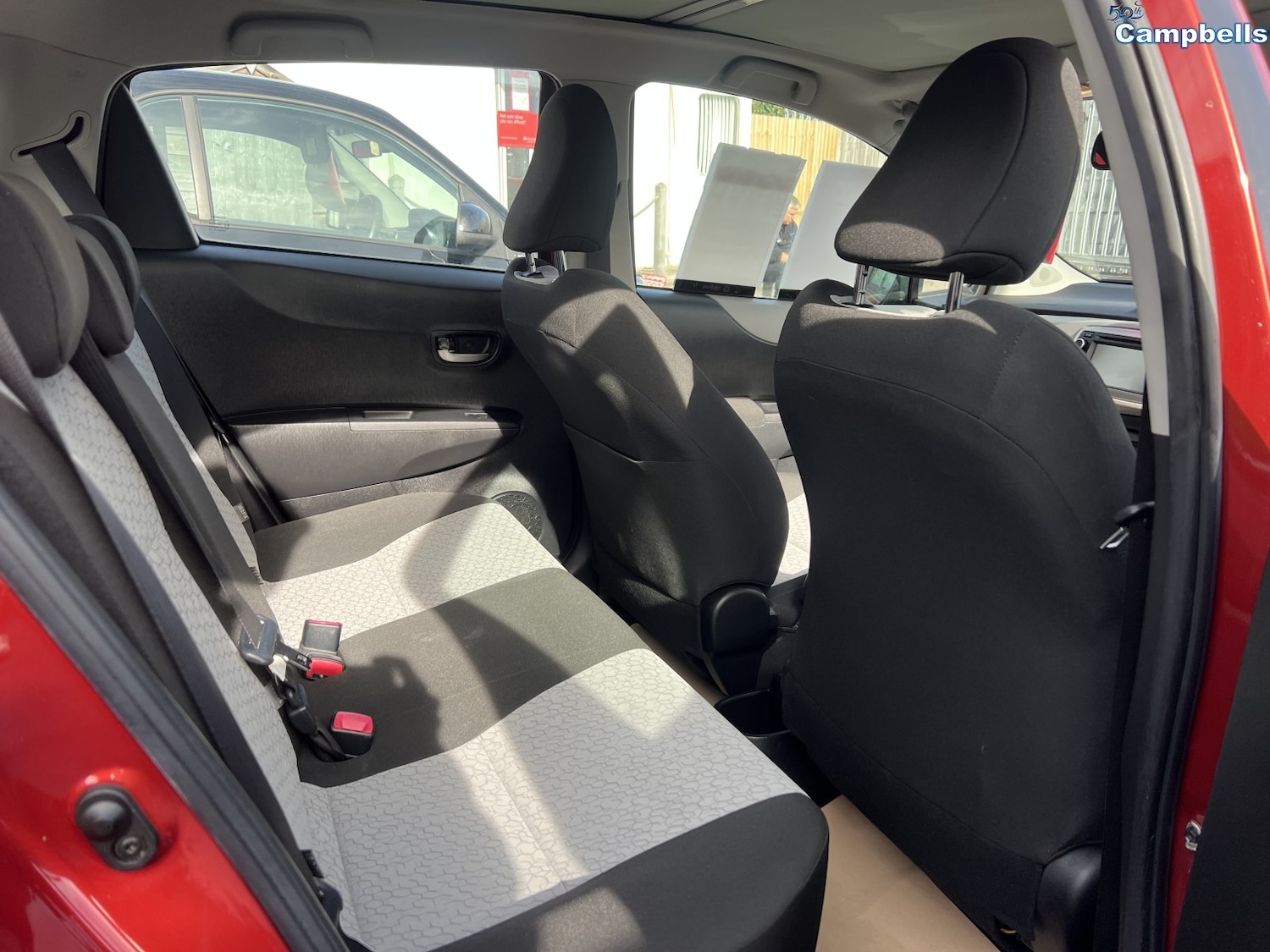 Used Toyota Yaris 2013 for sale - 76793438: Photo 10