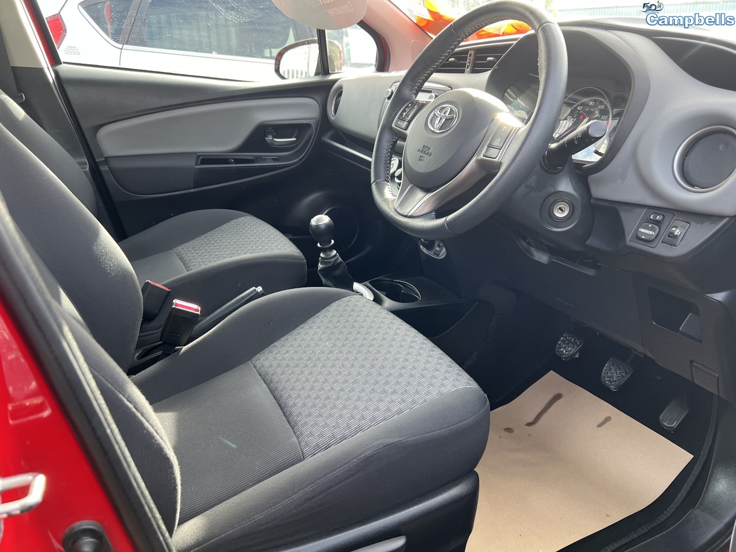 Used Toyota Yaris 2014 for sale - 76369224: Photo 5