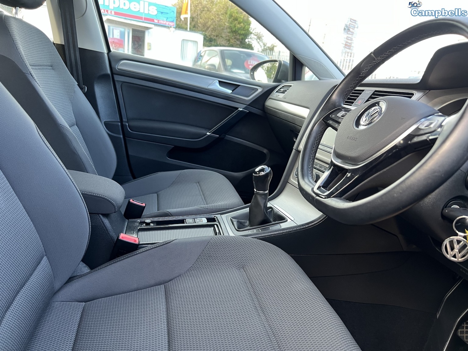 Used Volkswagen Golf 2016 for sale - 76369343: Photo 5