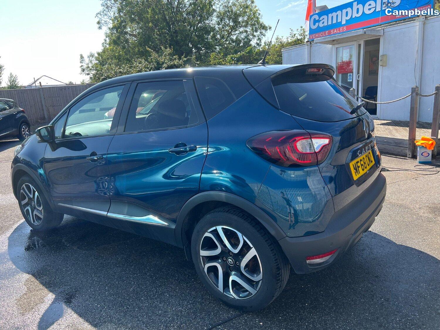 Used Renault Captur 2018 for sale - 76369339: Photo 3