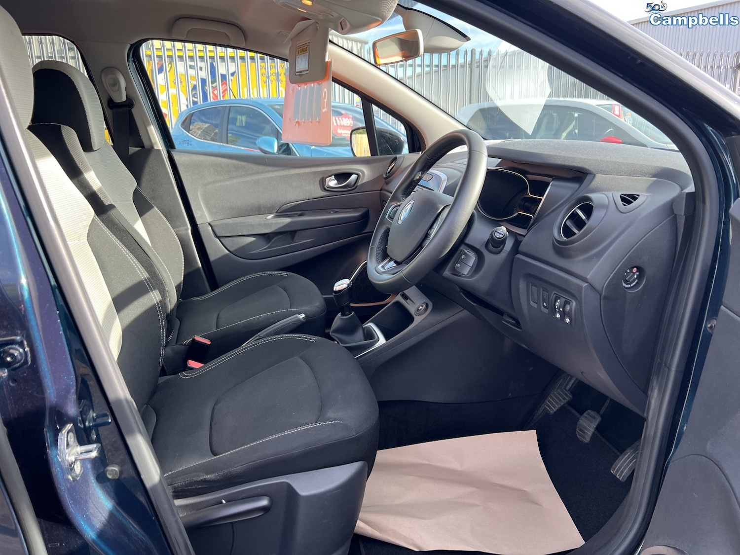 Used Renault Captur 2018 for sale - 76369339: Photo 5