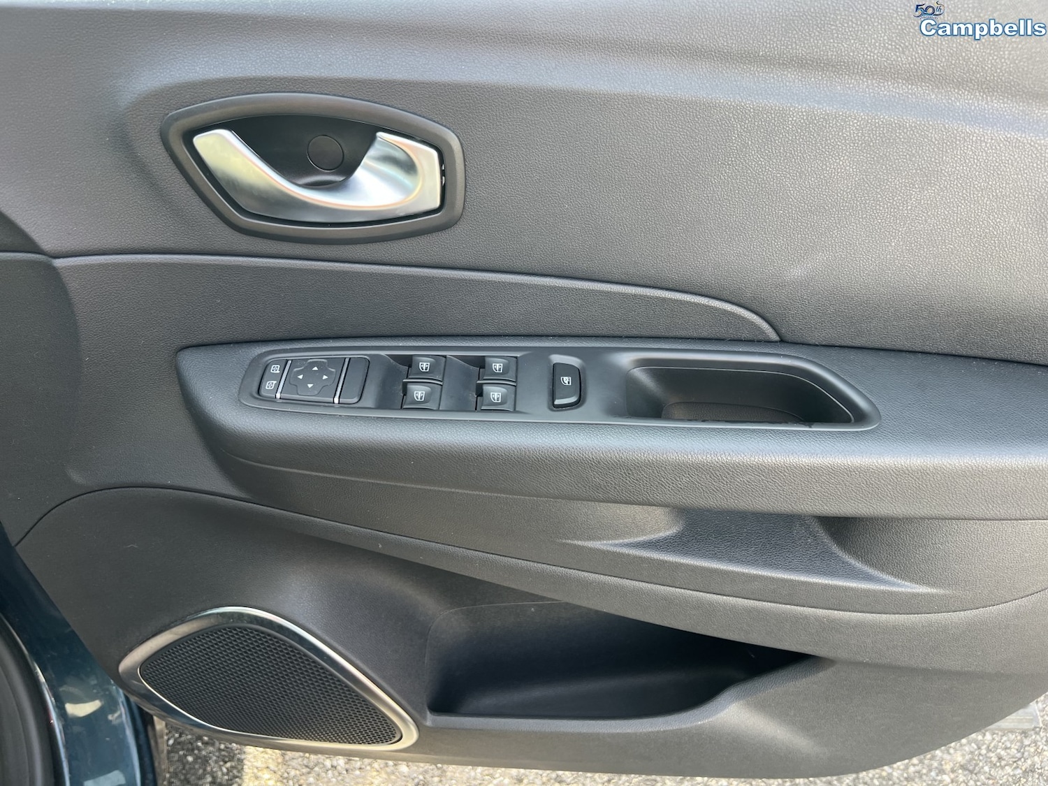 Used Renault Captur 2018 for sale - 76369339: Photo 9