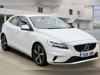 Used Volvo V40 2016 for sale - 76559045: Photo