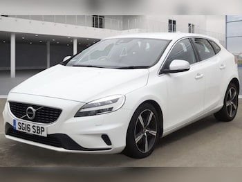 Used Volvo V40 2016 for sale - 76559045: Photo