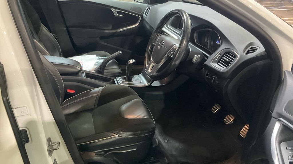 Used Volvo V40 2016 for sale - 76559045: Photo 6