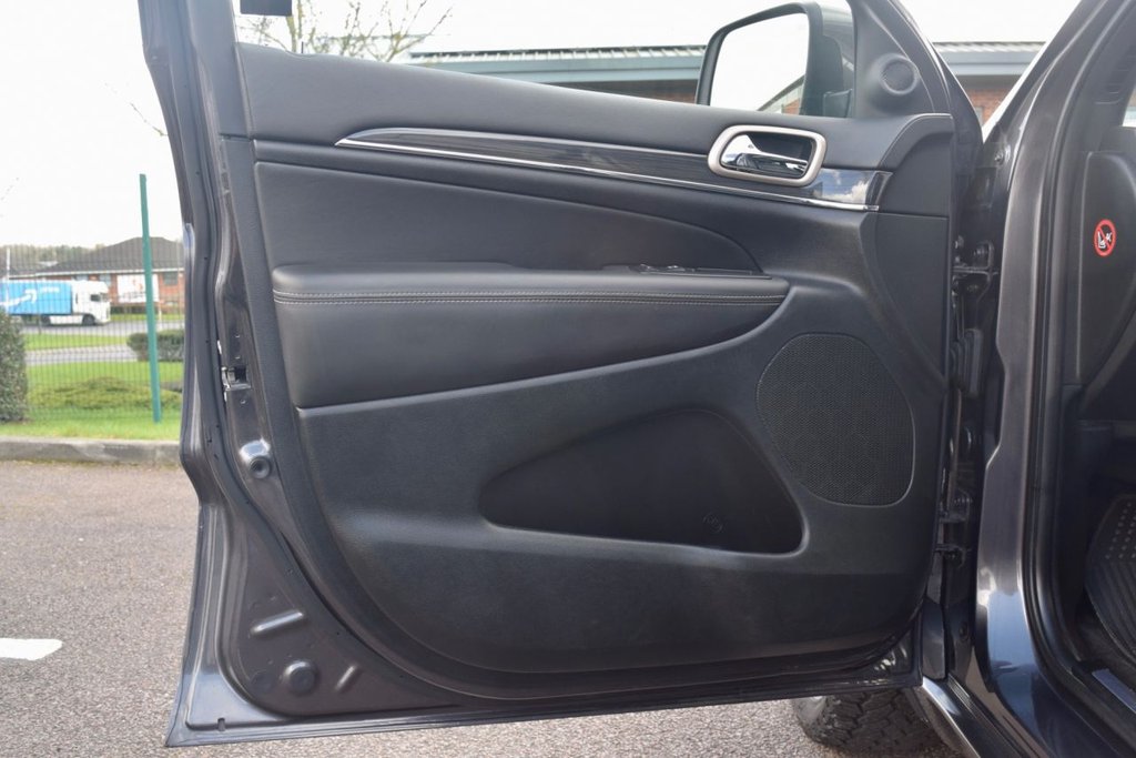 Used Jeep Grand Cherokee 2014 for sale - 77835788: Photo 36