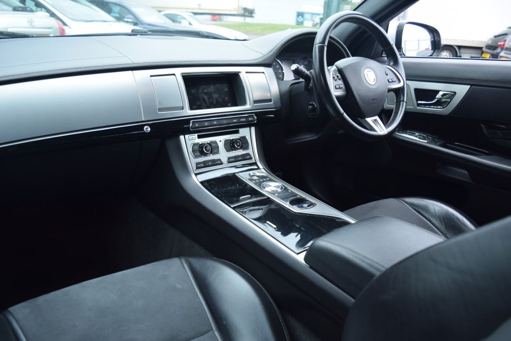 Used Jaguar XF 2013 for sale - 77533861: Photo 10
