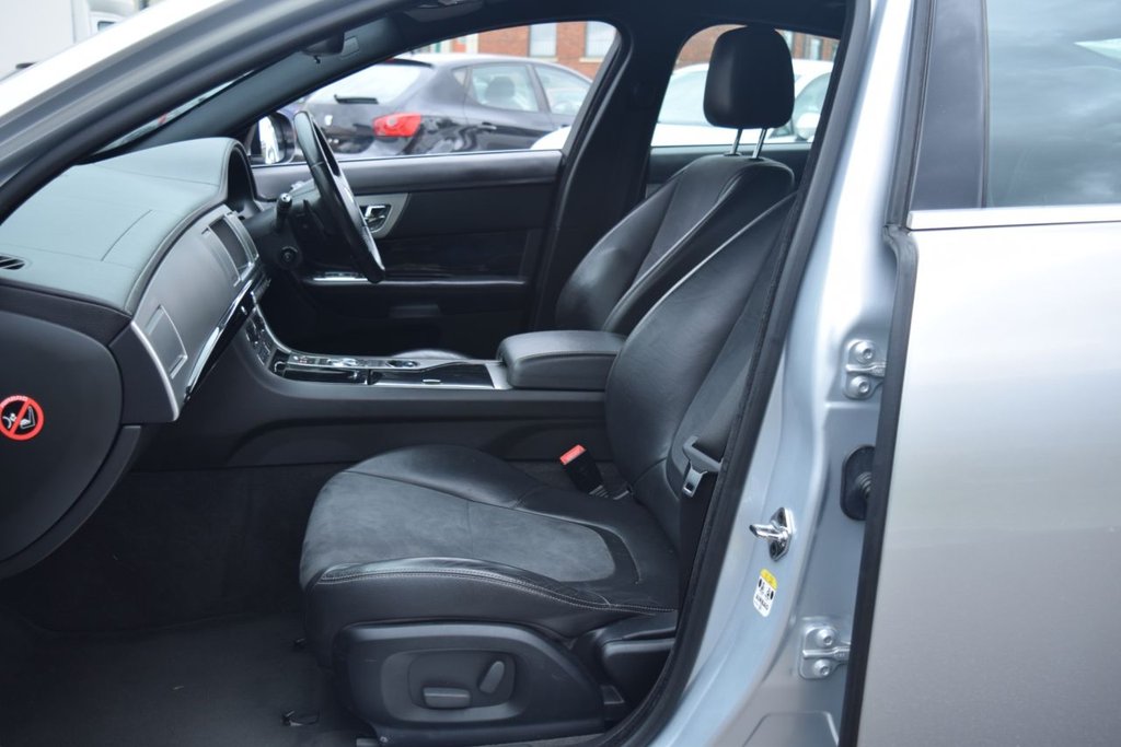 Used Jaguar XF 2013 for sale - 77533861: Photo 11