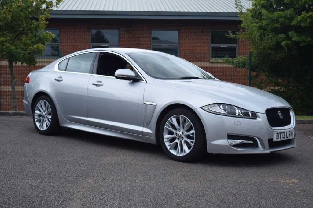 Used Jaguar XF 2013 for sale - 77533861: Photo 2