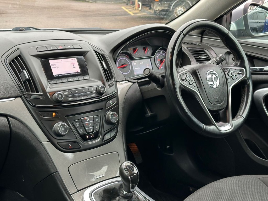 Used Vauxhall Insignia 2015 for sale - 77936337: Photo 10