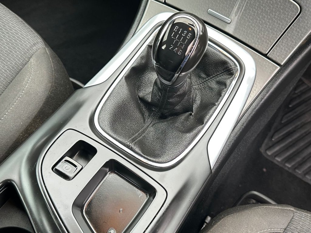 Used Vauxhall Insignia 2015 for sale - 77936337: Photo 22