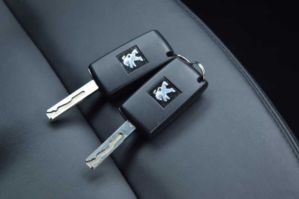 Used Peugeot RCZ 2014 for sale - 77200053: Photo 47