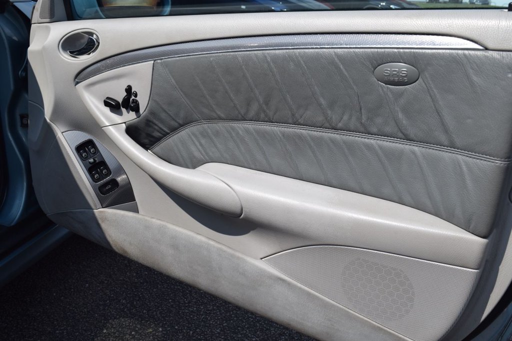 Used Mercedes-Benz CLK 2002 for sale - 76345311: Photo 22