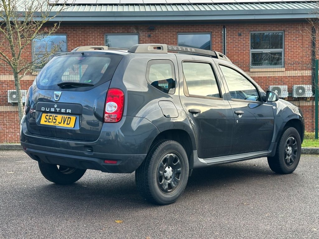 Used Dacia Duster 2015 for sale - 76570092: Photo 2