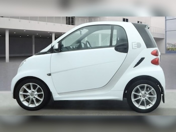 Used smart fortwo 2014 for sale - 77321381: Photo
