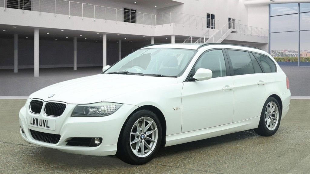 Used BMW 3 Series 2025 for sale - 77806136: Photo 2