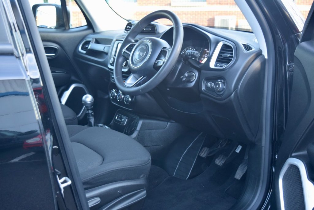 Used Jeep Renegade 2015 for sale - 76582445: Photo 21