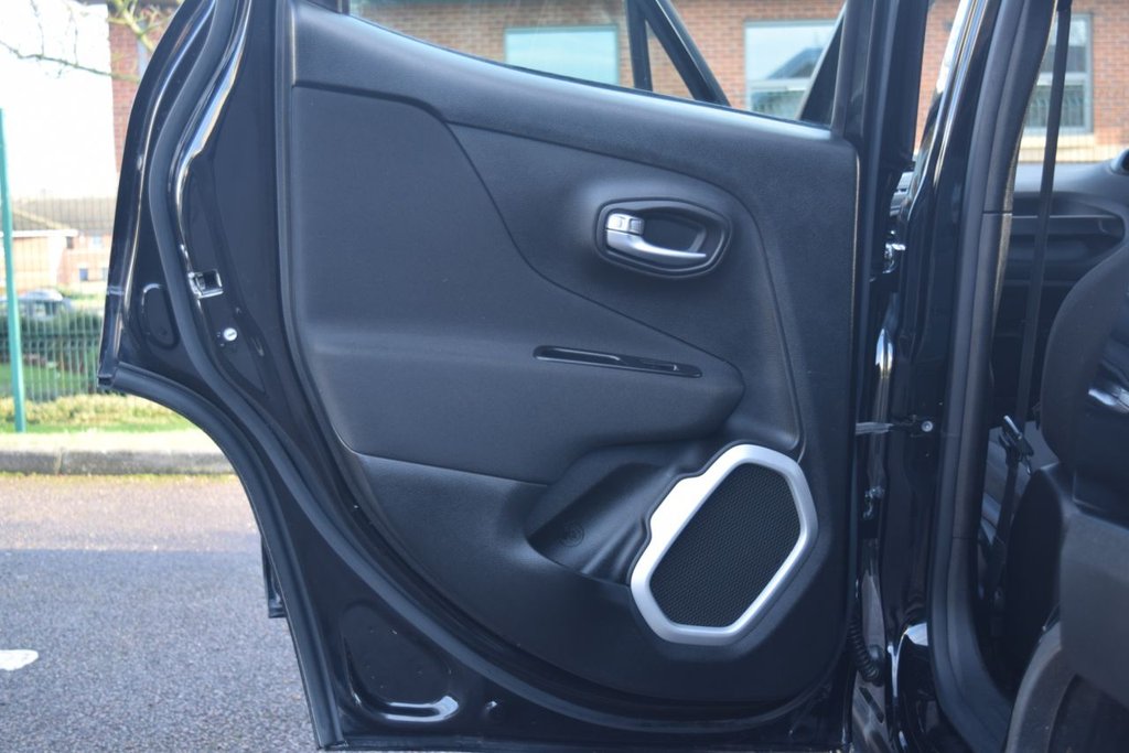 Used Jeep Renegade 2015 for sale - 76582445: Photo 47