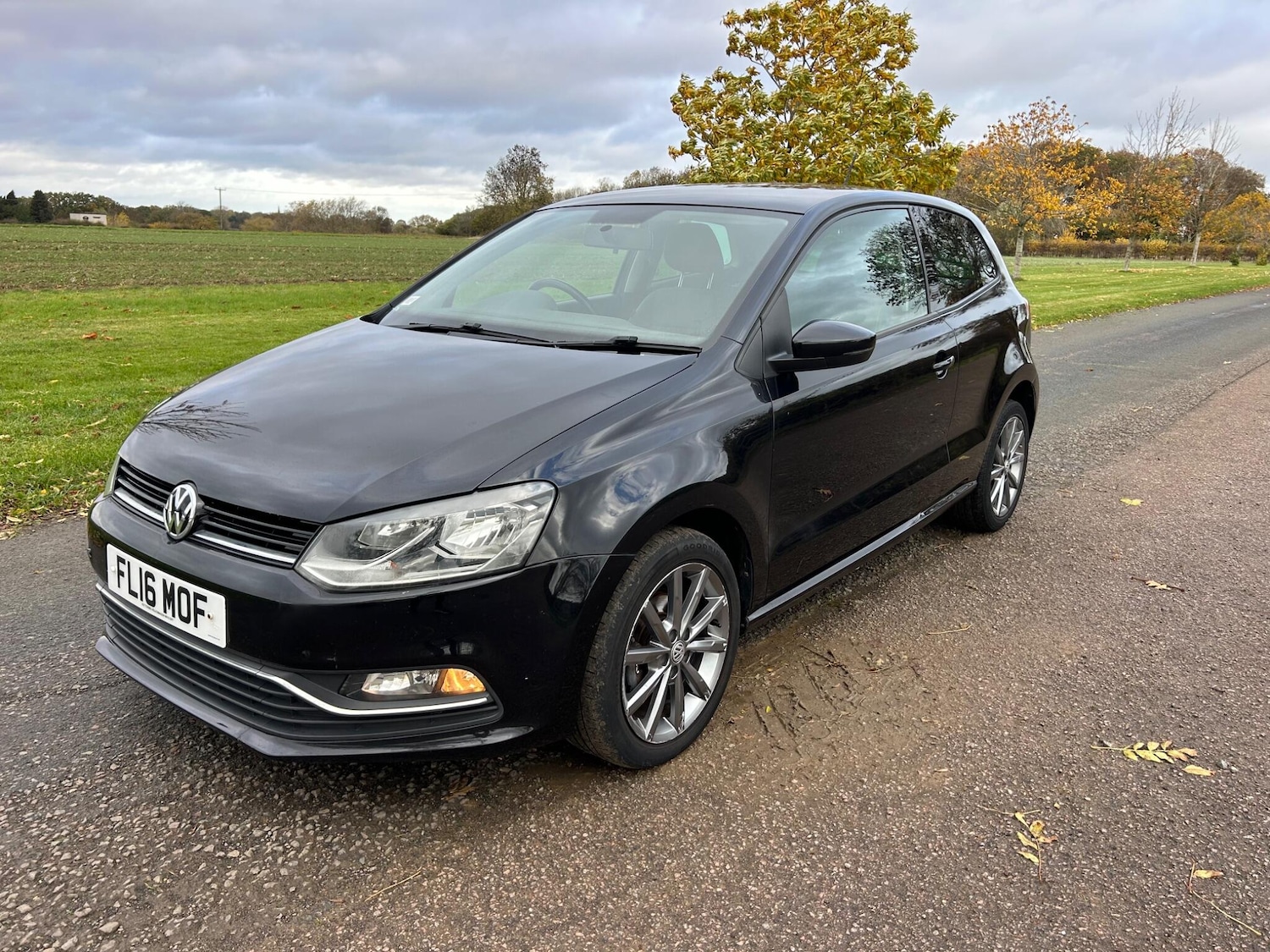 Used Volkswagen Polo 2016 for sale - 78101189: Photo 2