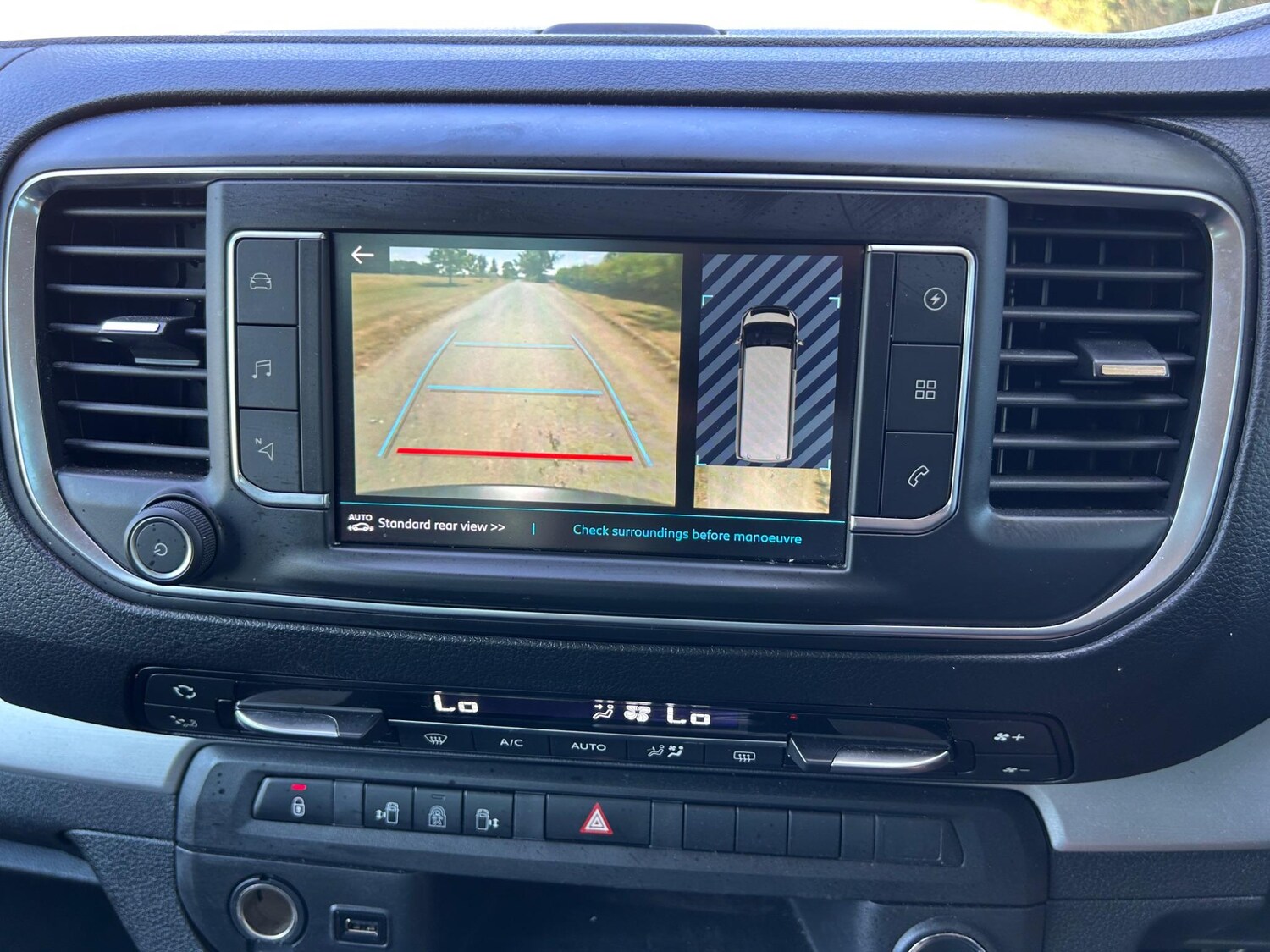 Used Peugeot Traveller 2021 for sale - 78100191: Photo 13