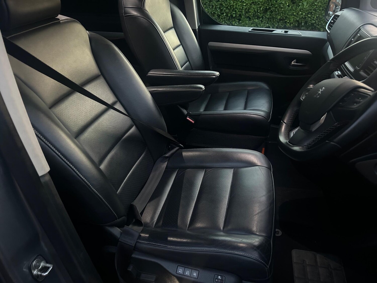 Used Peugeot Traveller 2021 for sale - 78100191: Photo 20