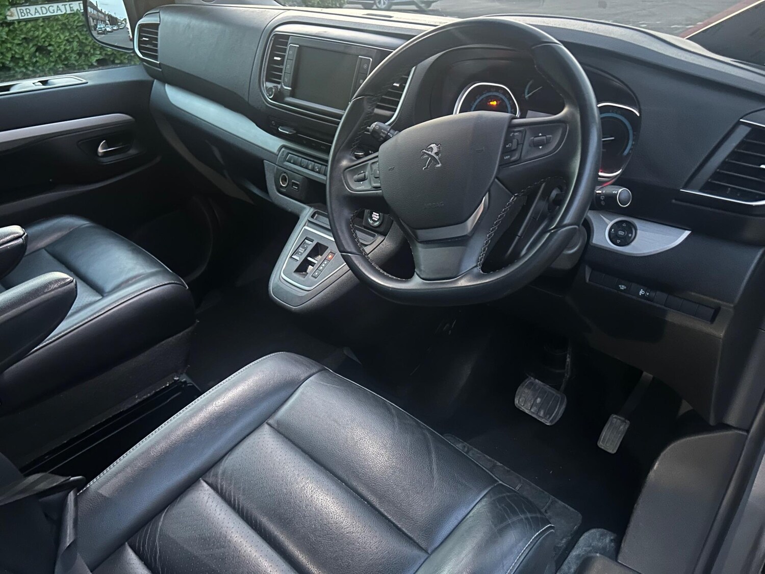 Used Peugeot Traveller 2021 for sale - 78100191: Photo 22