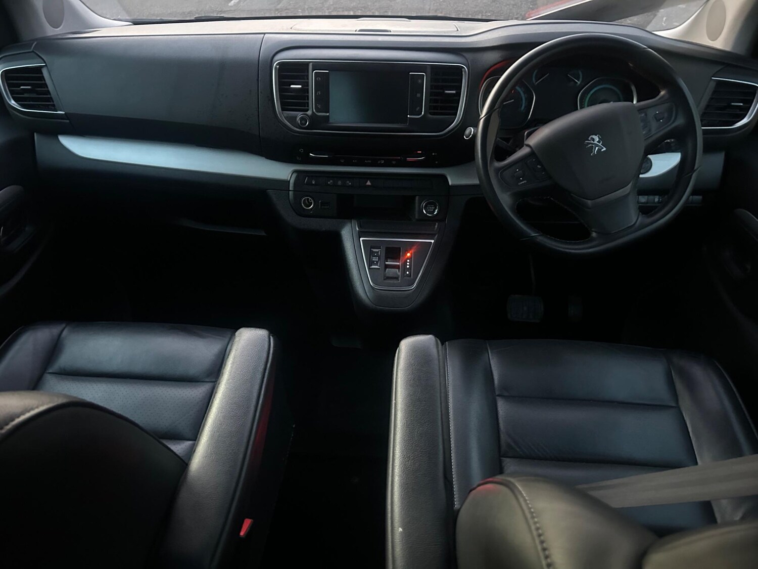 Used Peugeot Traveller 2021 for sale - 78100191: Photo 30