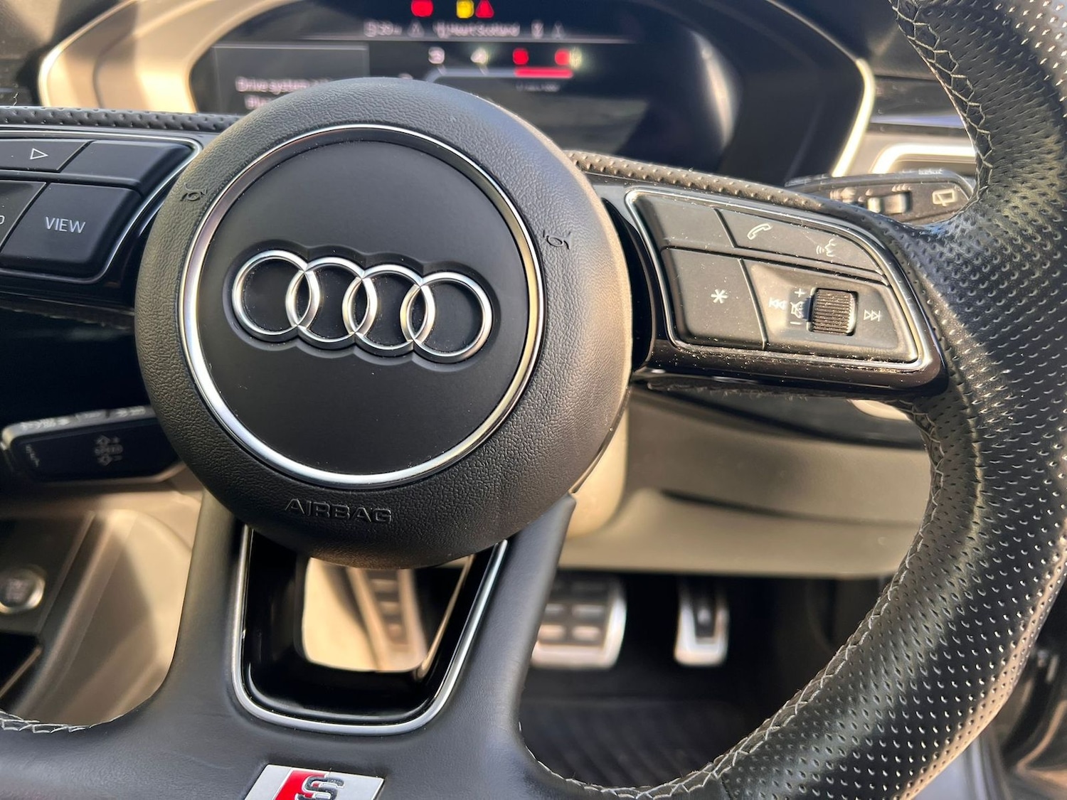 Used Audi A4 2022 for sale - 76661196: Photo 46