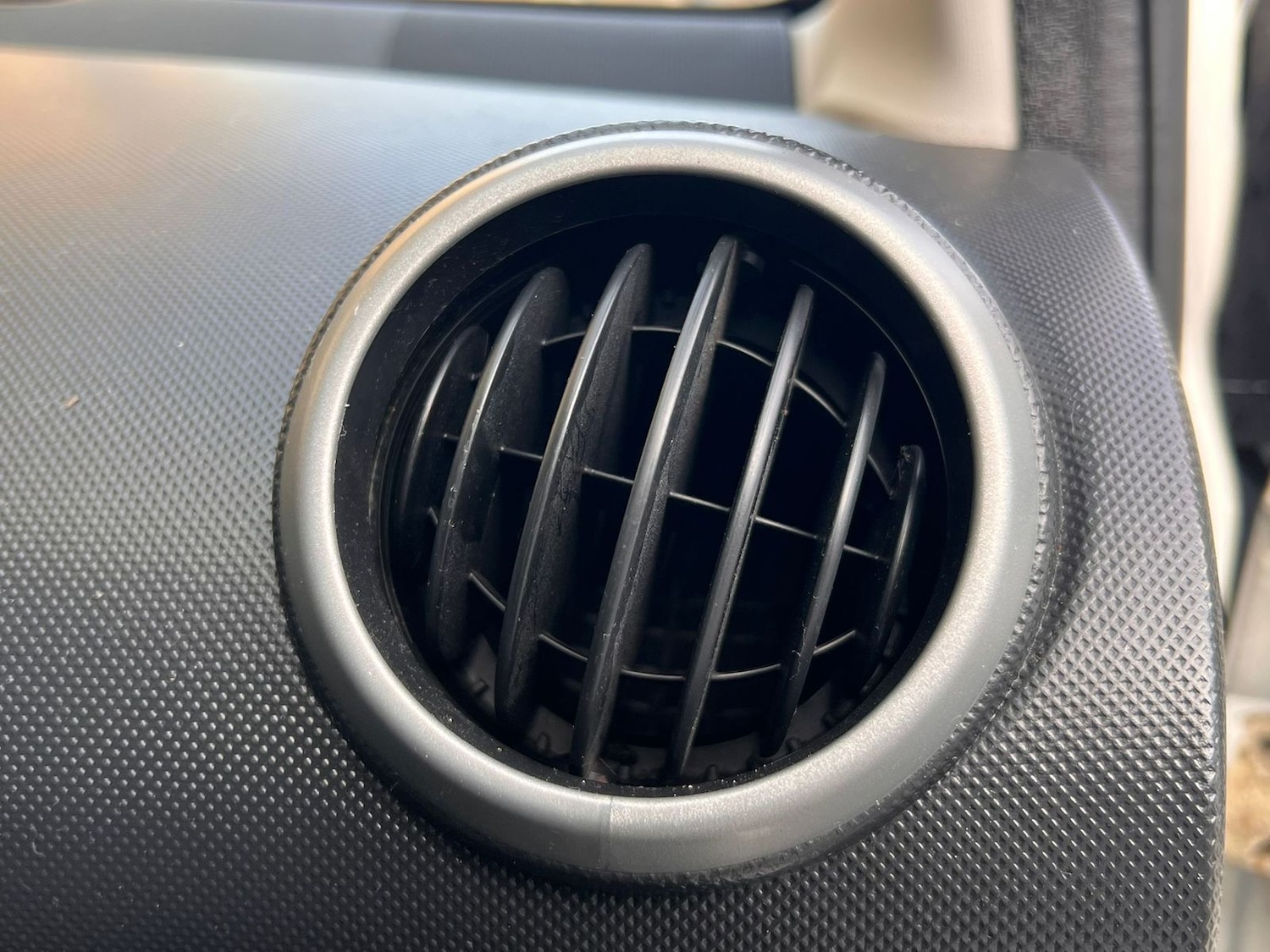 Used Toyota AYGO 2013 for sale - 76668322: Photo 15