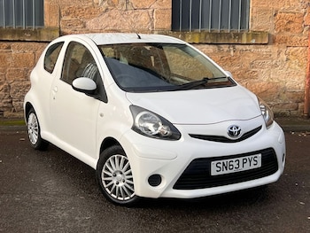 Used Toyota AYGO 2013 for sale - 76668322: Photo