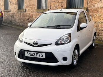 Used Toyota AYGO 2013 for sale - 76668322: Photo