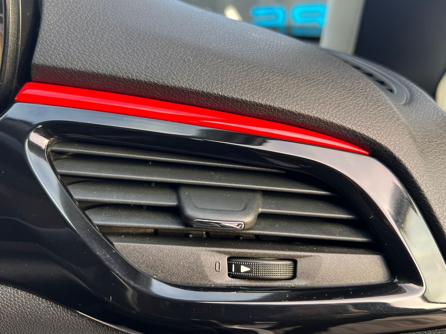 Used Vauxhall Corsa 2017 for sale - 76668324: Photo 21