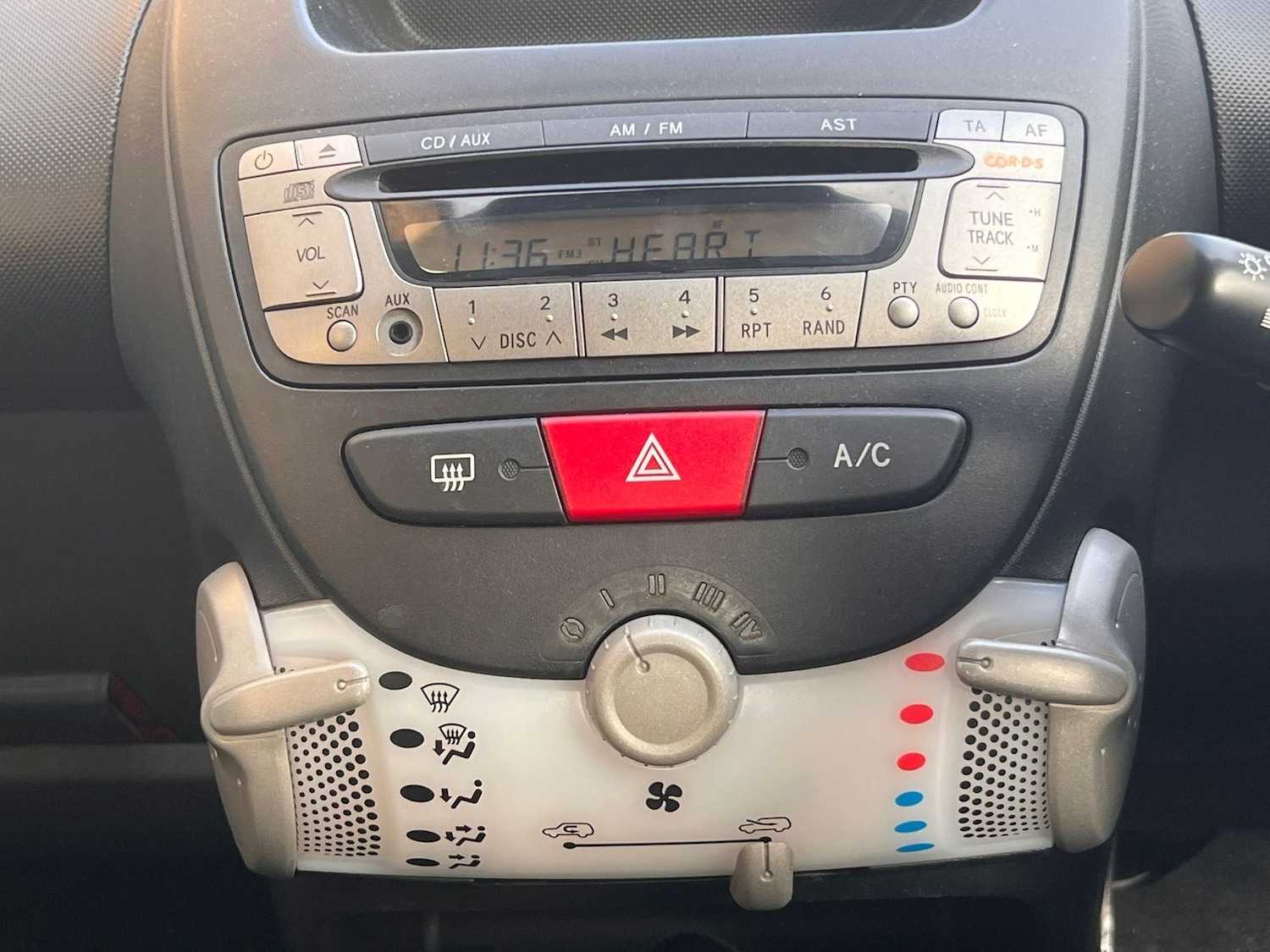 Used Citroen C1 2012 for sale - 76668323: Photo 10