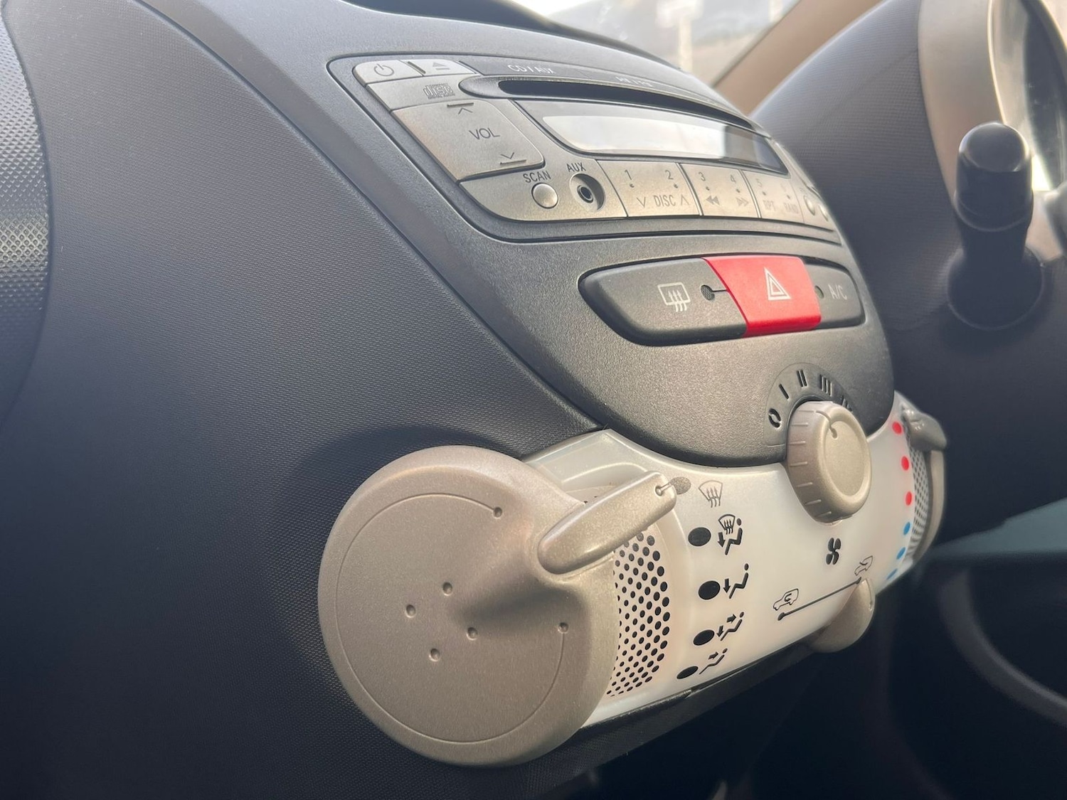 Used Citroen C1 2012 for sale - 76668323: Photo 29