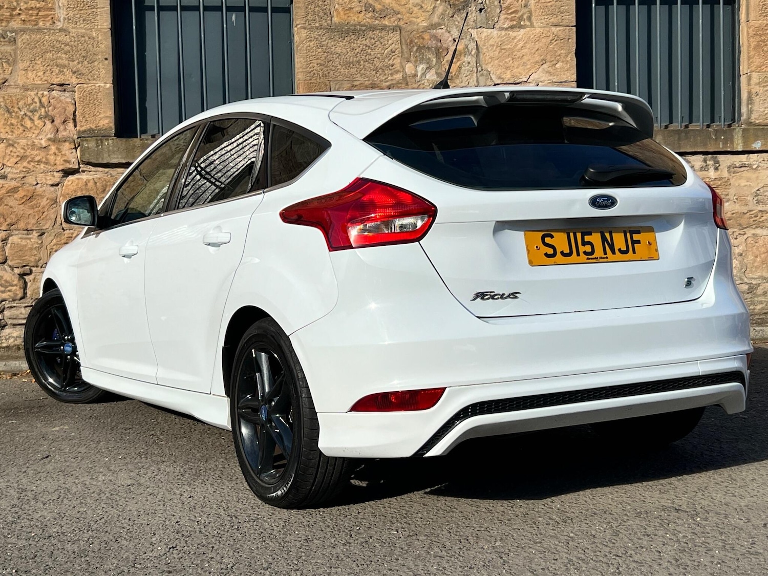 Used Ford Focus 2015 for sale - 76372601: Photo 11