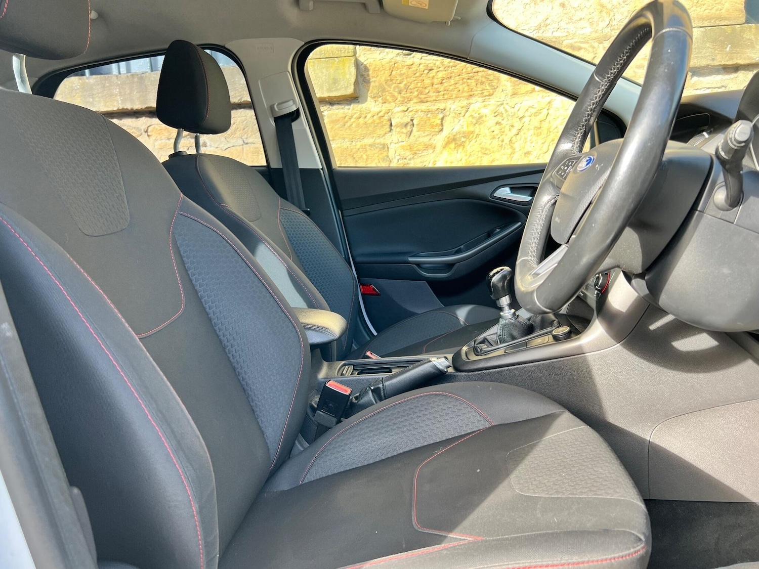 Used Ford Focus 2015 for sale - 76372601: Photo 32