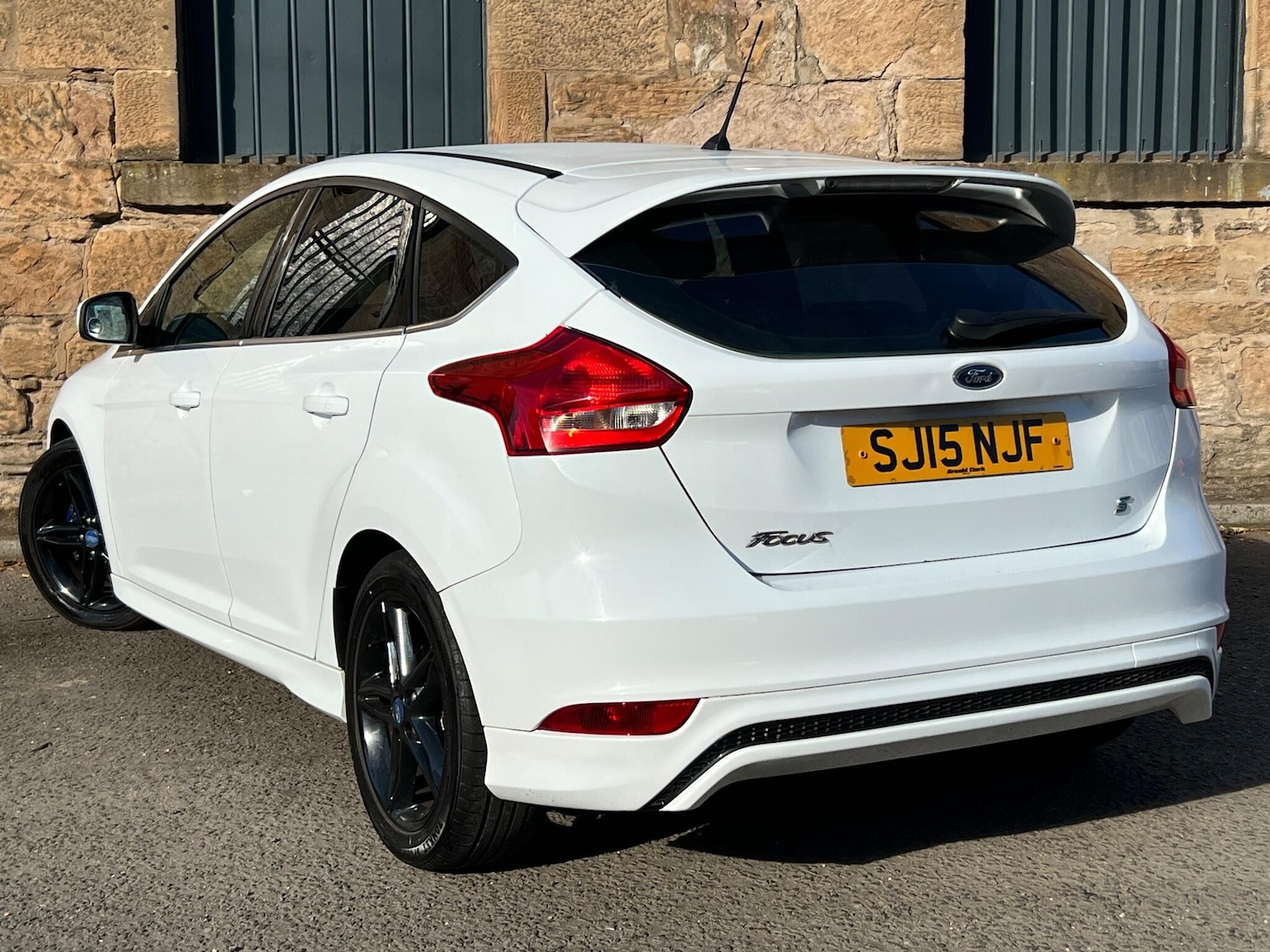 Used Ford Focus 2015 for sale - 76372601: Photo 4