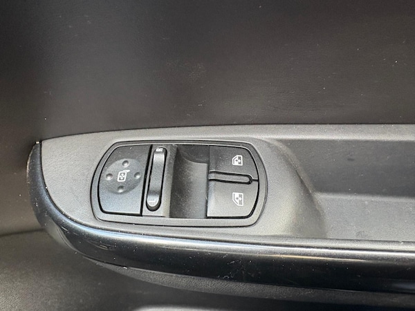 Used Vauxhall Corsa 2017 for sale - 75341148: Photo 20