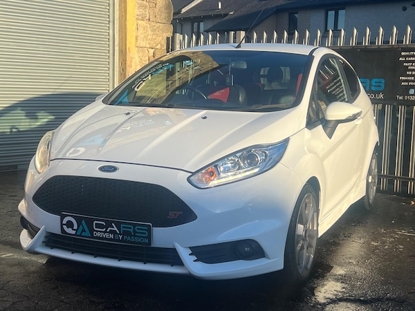Used Ford Fiesta 2017 for sale - 76229352: Photo 3