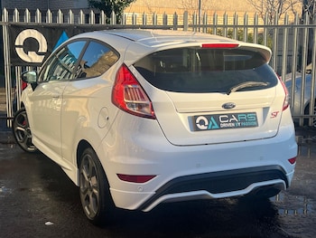 Used Ford Fiesta 2017 for sale - 76229352: Photo 4