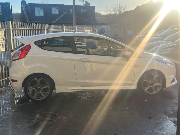 Used Ford Fiesta 2017 for sale - 76229352: Photo 7