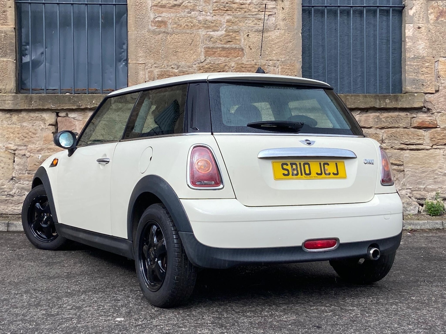 Used MINI Hatch 2010 for sale - 76361680: Photo 12