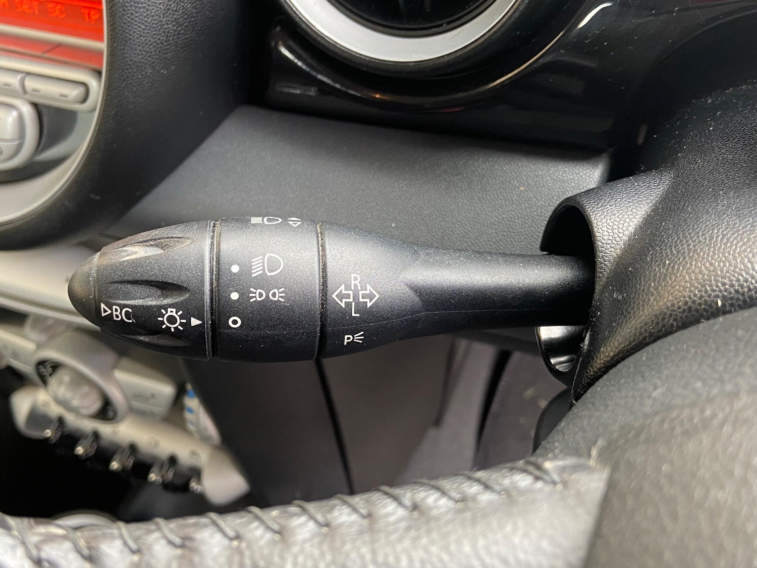Used MINI Hatch 2010 for sale - 76361680: Photo 35