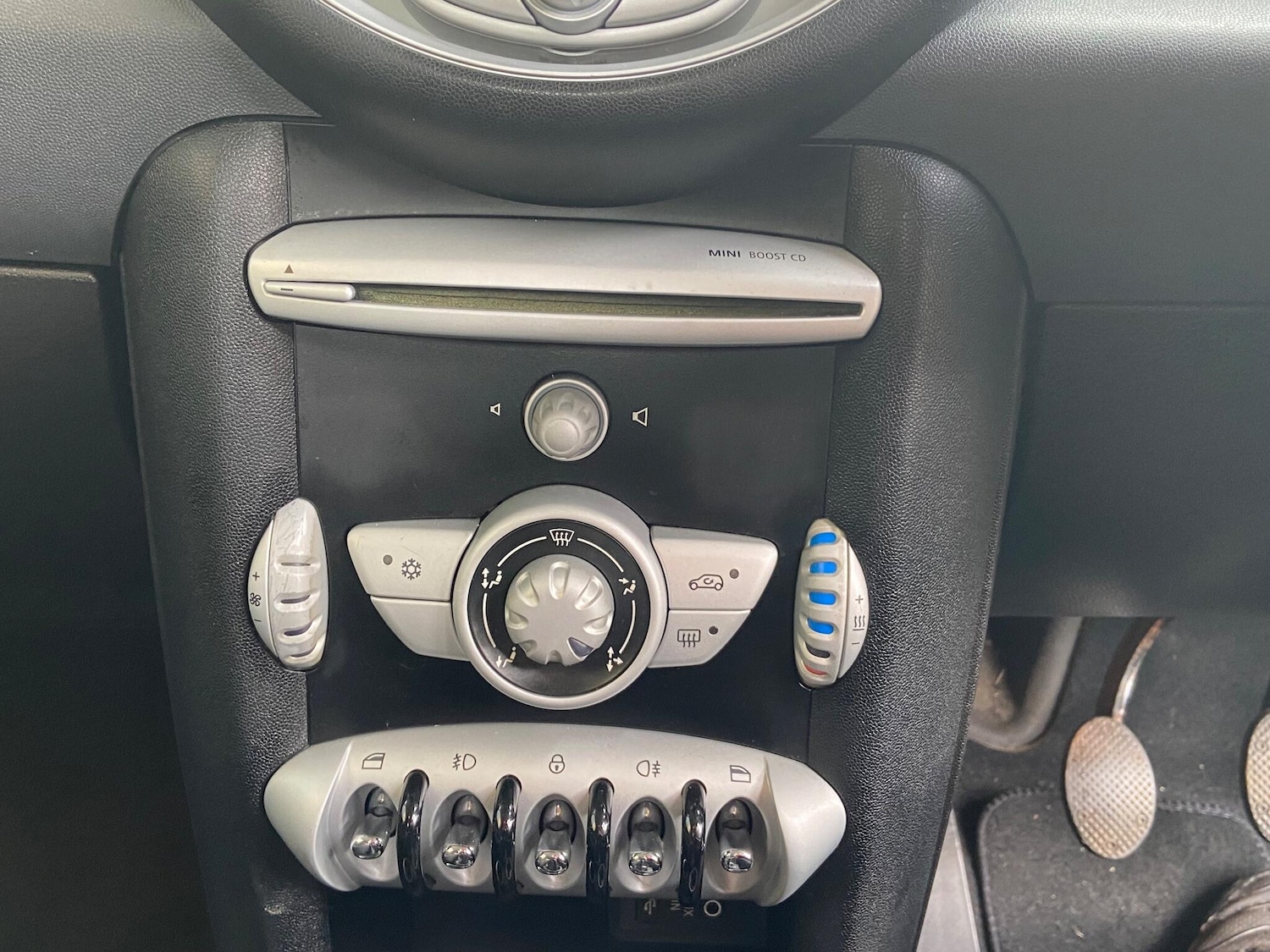 Used MINI Hatch 2010 for sale - 76361680: Photo 36