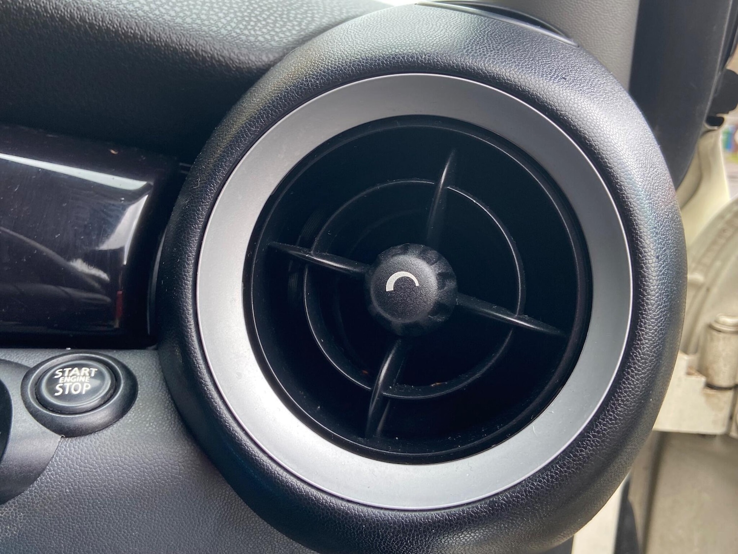 Used MINI Hatch 2010 for sale - 76361680: Photo 38
