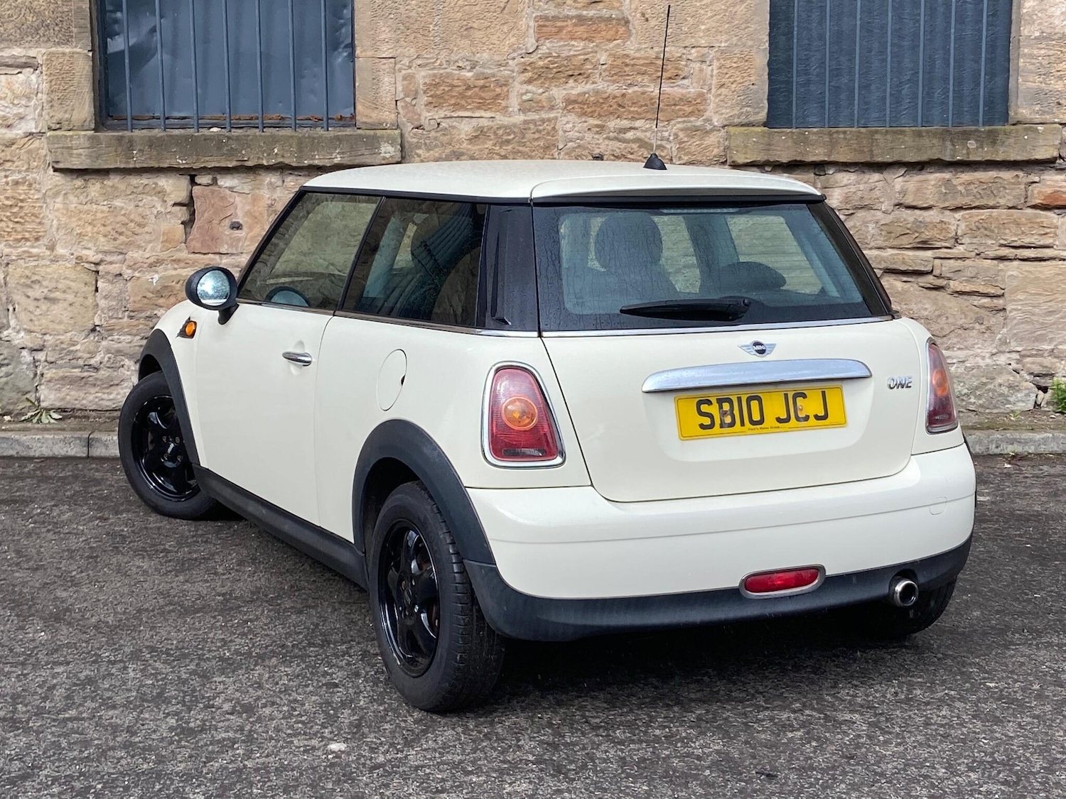 Used MINI Hatch 2010 for sale - 76361680: Photo 4