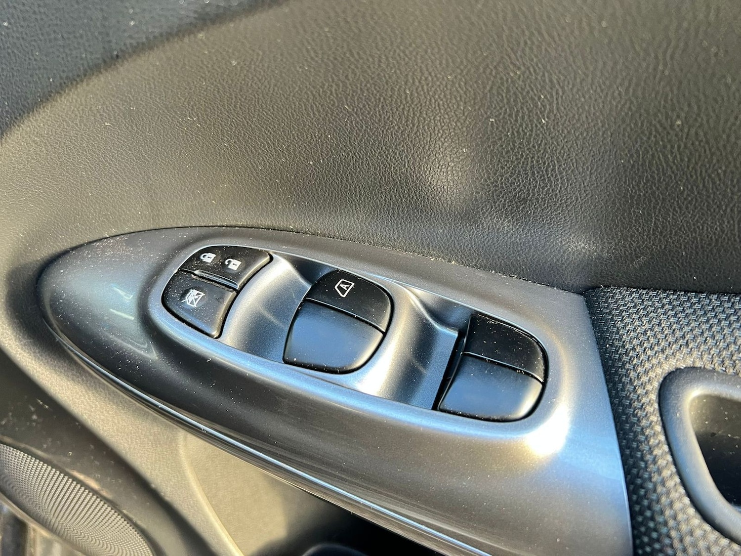 Used Nissan Juke 2014 for sale - 76410448: Photo 19